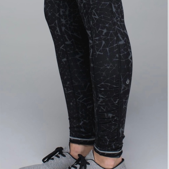 Lululemon Speed Tight - Picture 2 of 13